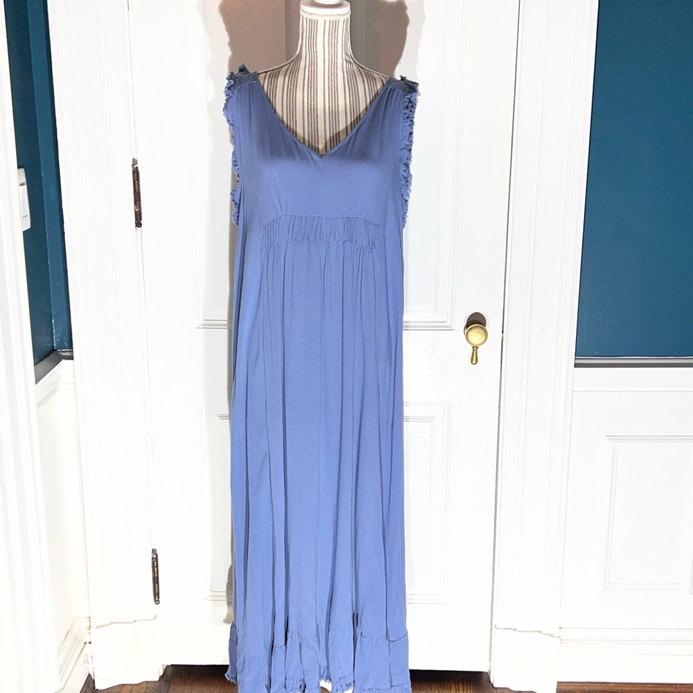 Elegant Blue Sleeveless Maxi Dress Umgee medium raw edge fray D375